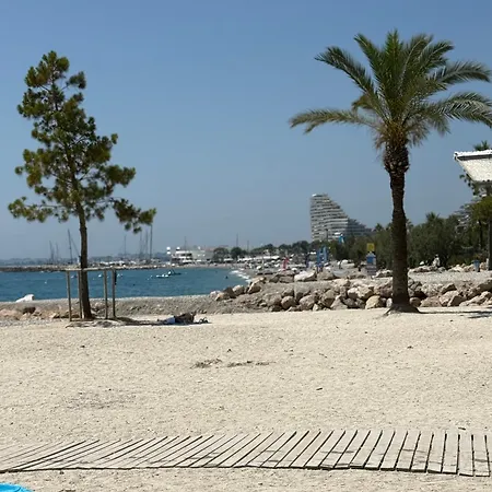 Cosy Avec Piscine Proche Du Bord De Apartament Villeneuve-Loubet